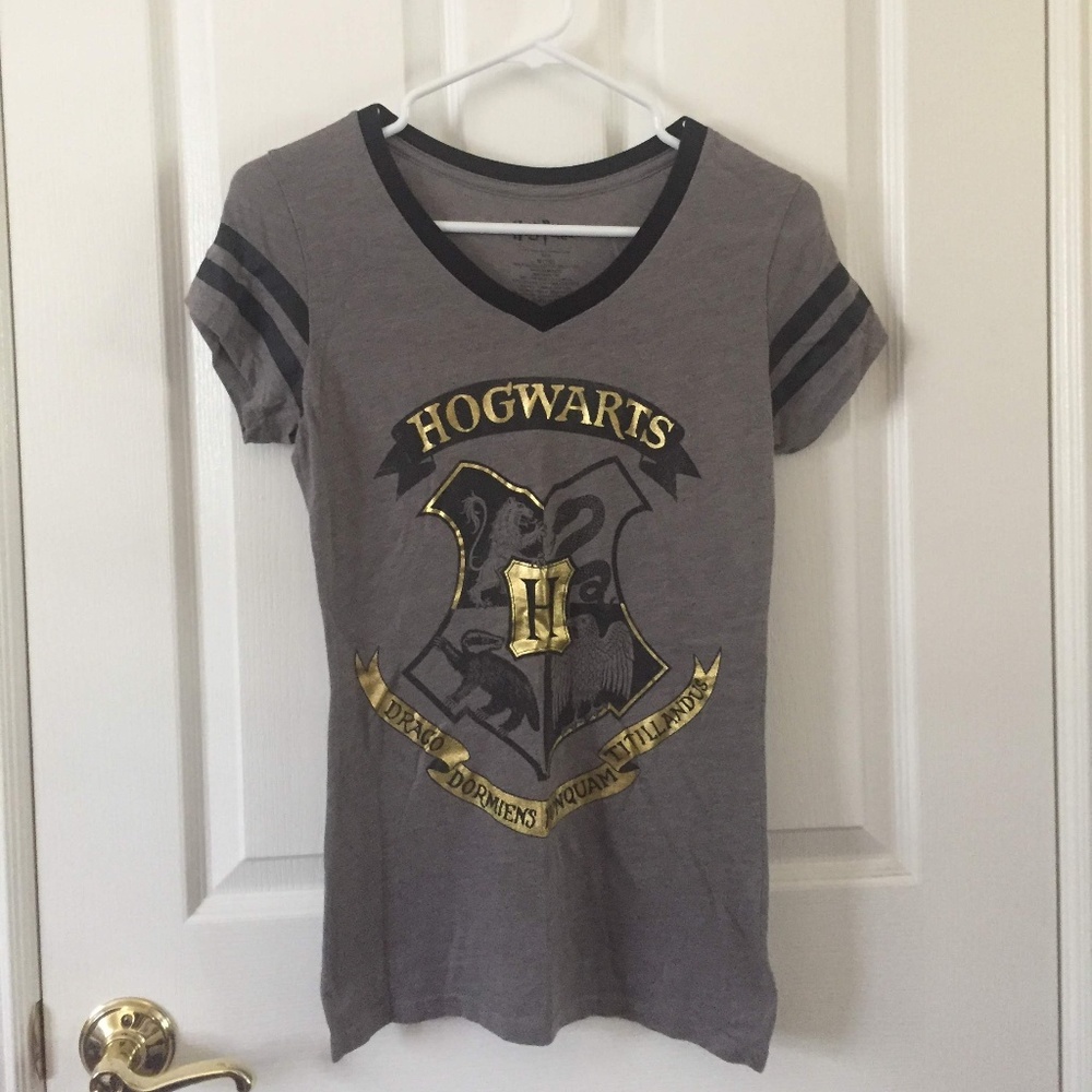Hogwarts Graphic Tee